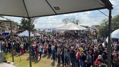 Fiéis participam da Missa das 10h na 63ª Festa do Bom Jesus em Campo Mendes